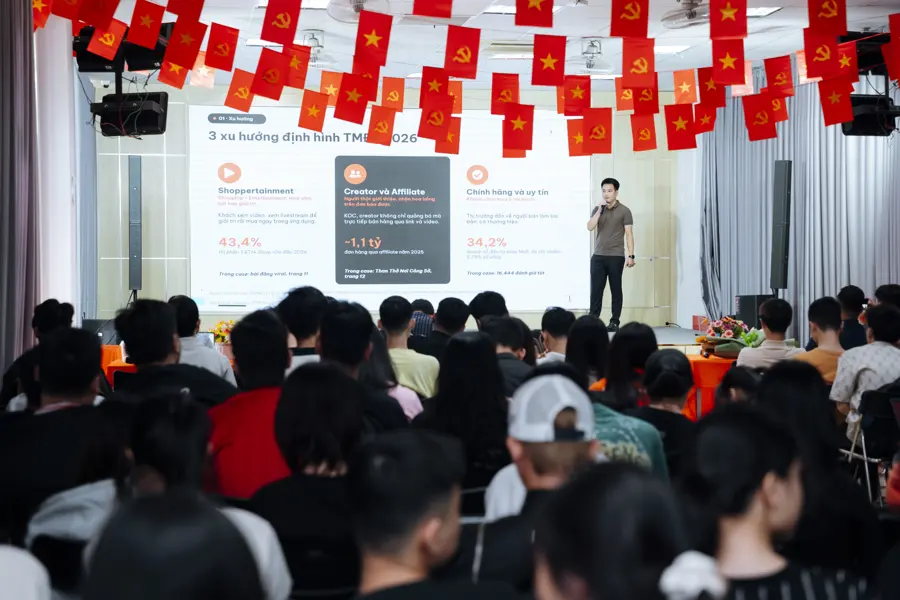 Khán phòng buổi talkshow tại Cao đẳng FPT Polytechnic