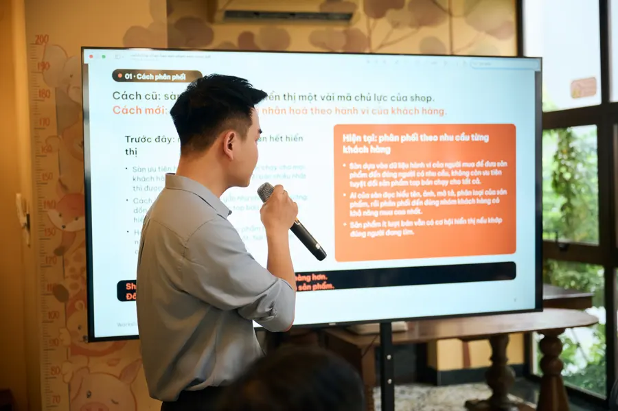 Phần cập nhật cách Shopee phân phối sản phẩm